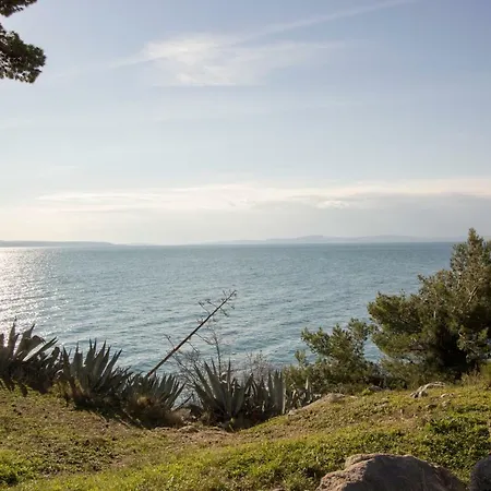 Appartamento Two Bedroom Above The Sea *
