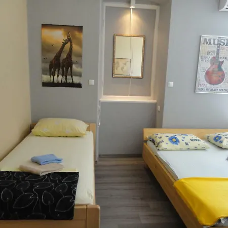 Appartamento Two Bedroom Above The Sea *