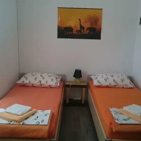 Two Bedroom Above The Sea Apartment *
