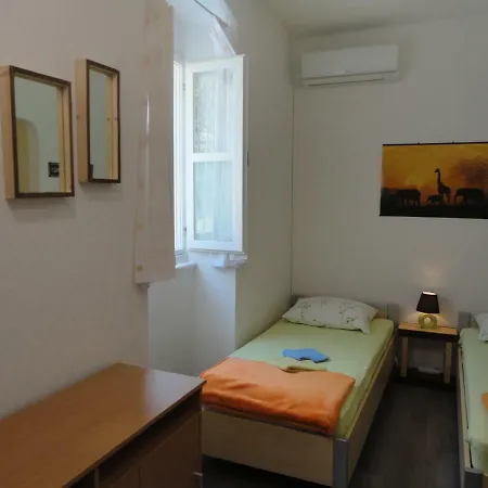 Two Bedroom Above The Sea Apartment